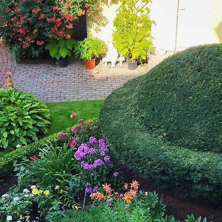 Florena Garden Svečių namai 3*