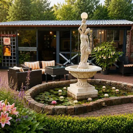 Svečių namai Florena Garden 3*